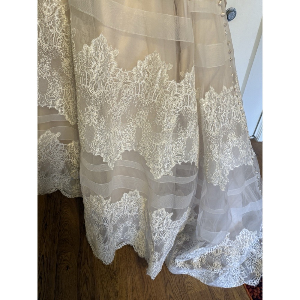 Wedding Dress Allure Bridals Size 10  style 9400 - Picture 8 of 9